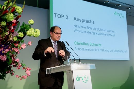 Christian Schmidt (Bundesminister für Ernährung und Landwirtschaft) spricht über nationale Ziele der Agrarpolitik auf globalen Märkten