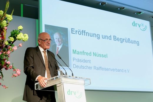 Manfred Nüssel (Präsident Deutscher Raiffeisenverband e.V.) eröffnet den diesjährigen Raiffeisentag