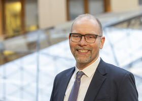 Dr. Christian Weseloh 