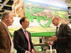 Interessante Unterhaltungen über den Farmdroid mit Jörg Migende und Dr. Michael Reininger im Gespräch mit dem Präsident des Bundesamt für Verbraucherschutz und Lebensmittelsicherheit Friedel Cramer